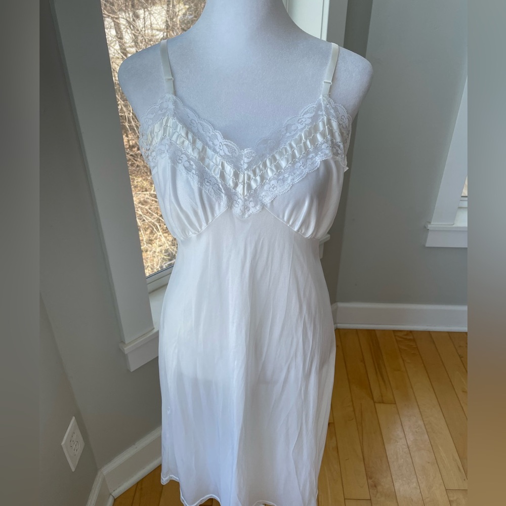 Vintage Met Lin White Lace Chemise Nightgown Slip Dress Size 36 Medium - Picture 10 of 12
